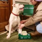 Earth Rated Dog Wipes, Thick Plant Based Grooming Wipes - Image 3