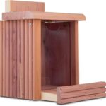 Pennington Cedar Squirrel Snacker Feeder, 1 LB Capacity